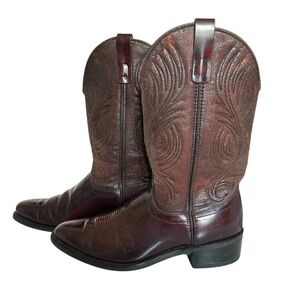 LAREDO CHERRY BROWN TWO TEXTURED COWBOY BOOTS SIZE 8.5